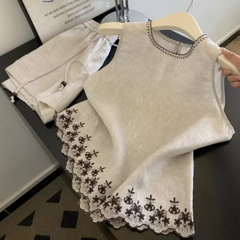 Simple Old Money Style Cotton  - Embroidery Class 评论和价格