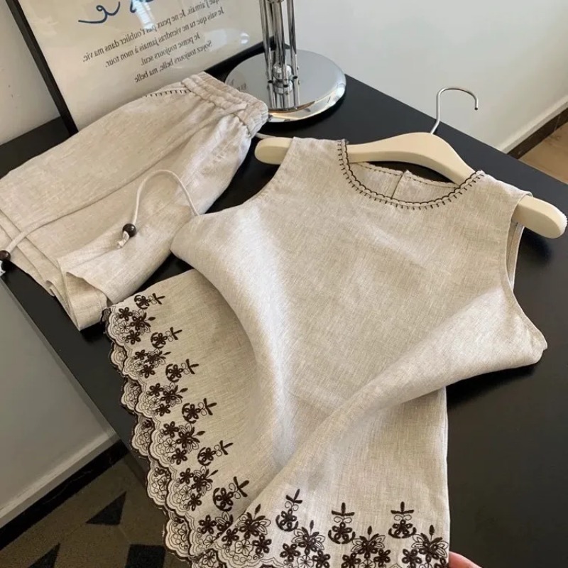 Simple Old Money Style Cotton  - Embroidery Class 评论和价格