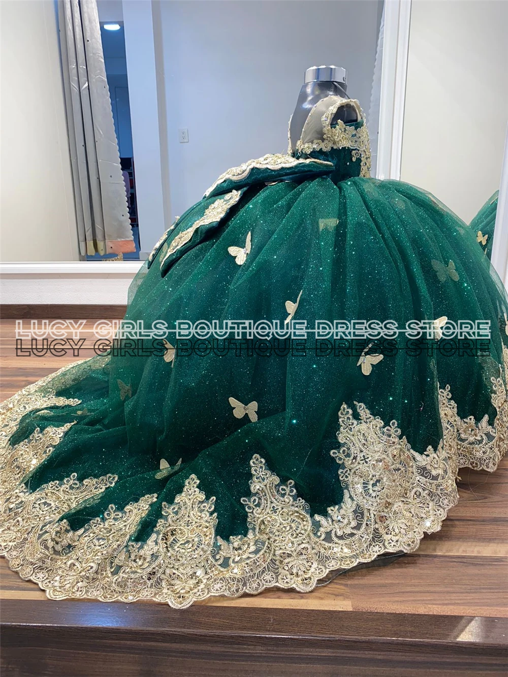 Quality Butterfly Applique Lov - Embroidery Yellow Flower 评论和价格