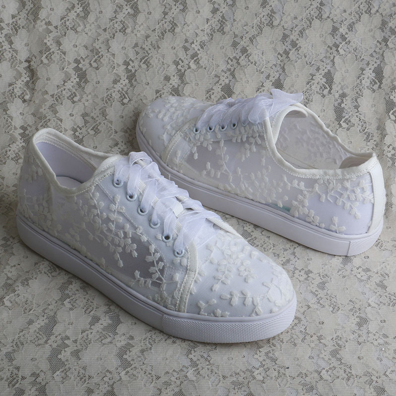 Wedopus White Sneakers for Wom - Embroidery White 评论和价格