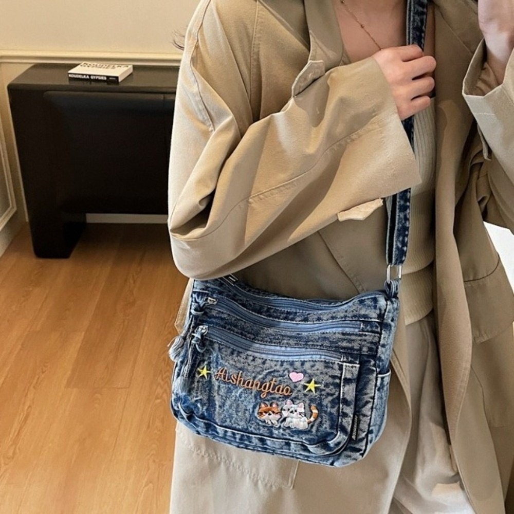 Vintage Fabric Denim Crossbody - Embroidery Cat 评论和价格