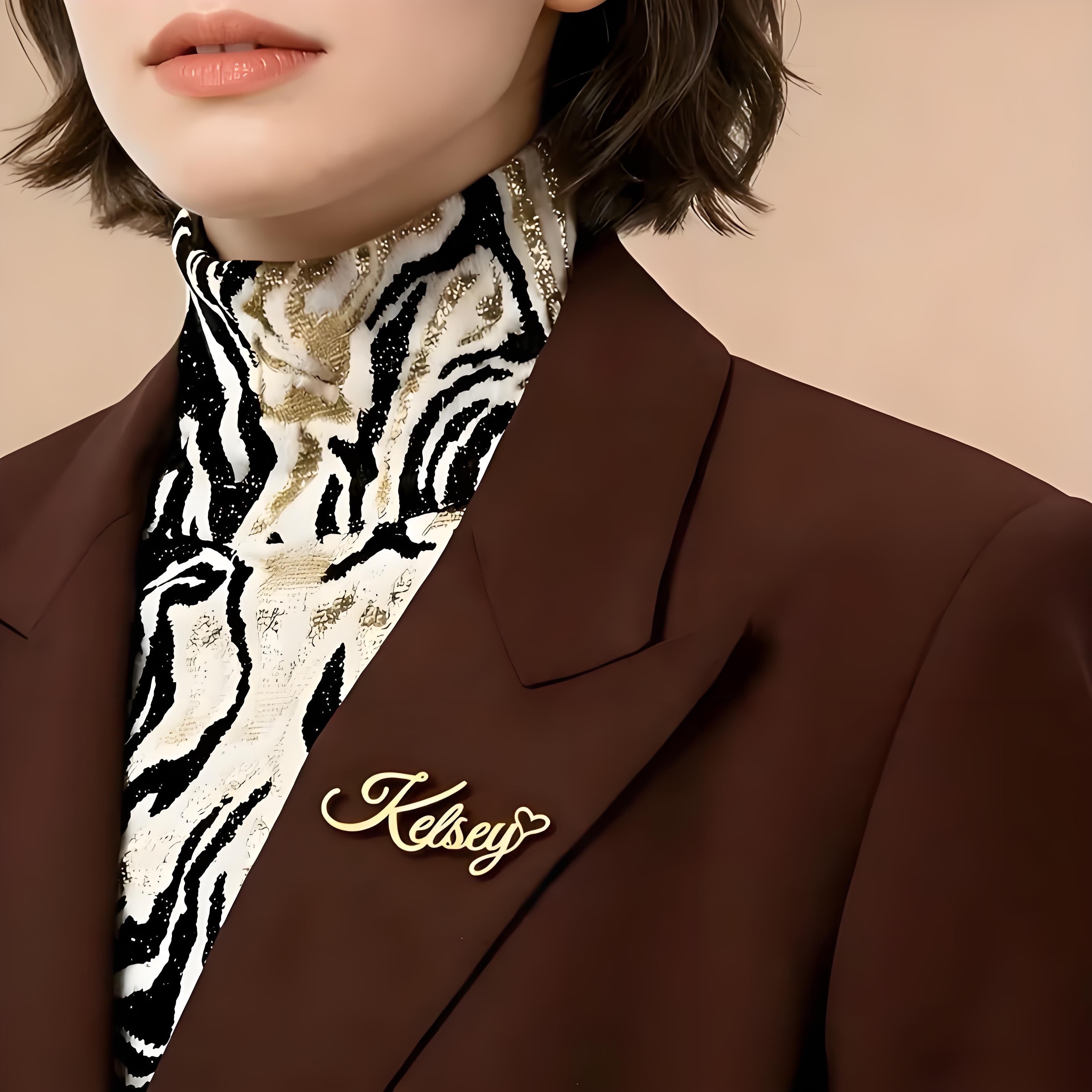 Custom Cursive Name Lapel Pin  - Embroidery Names 评论和价格