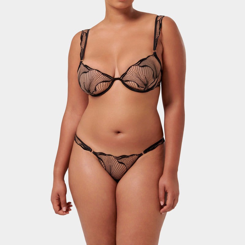 Elegant French Minimizer Bra D - Embroidery Uk 评论和价格