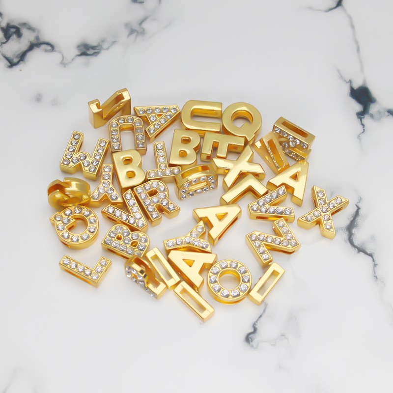 50PC/lot Hole 8mm 10mm Rhinest - Embroidery Charm 评论和价格
